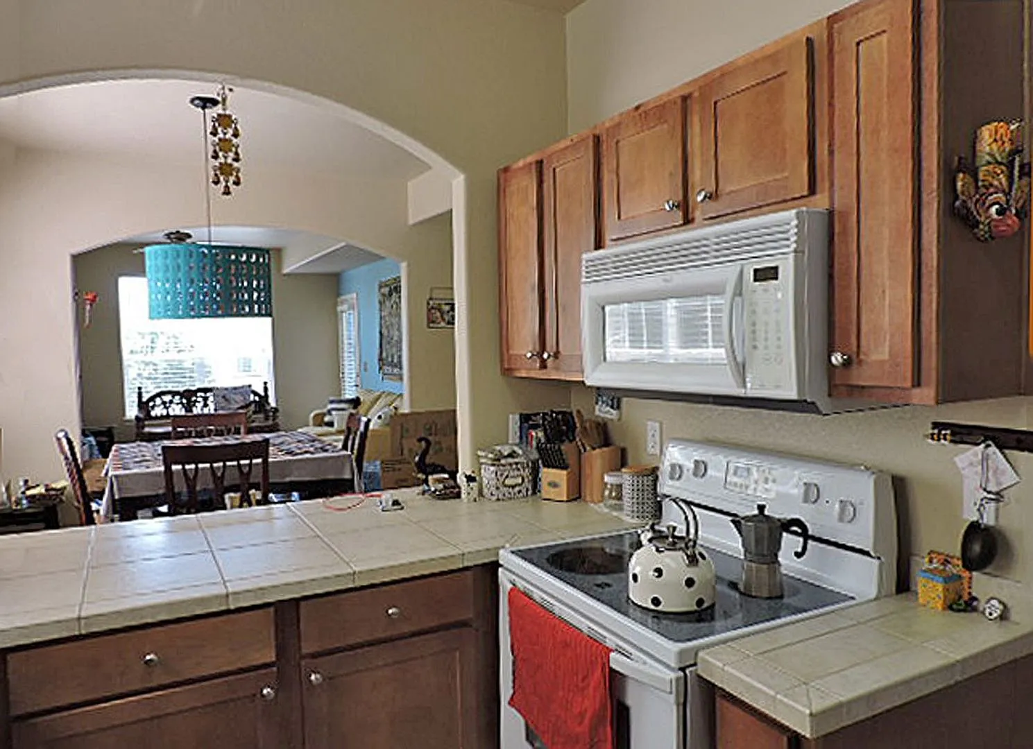 Luxury Townhome in Springs Ranch with clubhouse amenities — Photo 3