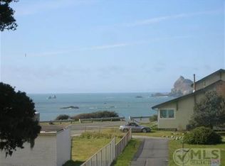354 N Pebble Beach Dr, Crescent City, CA
