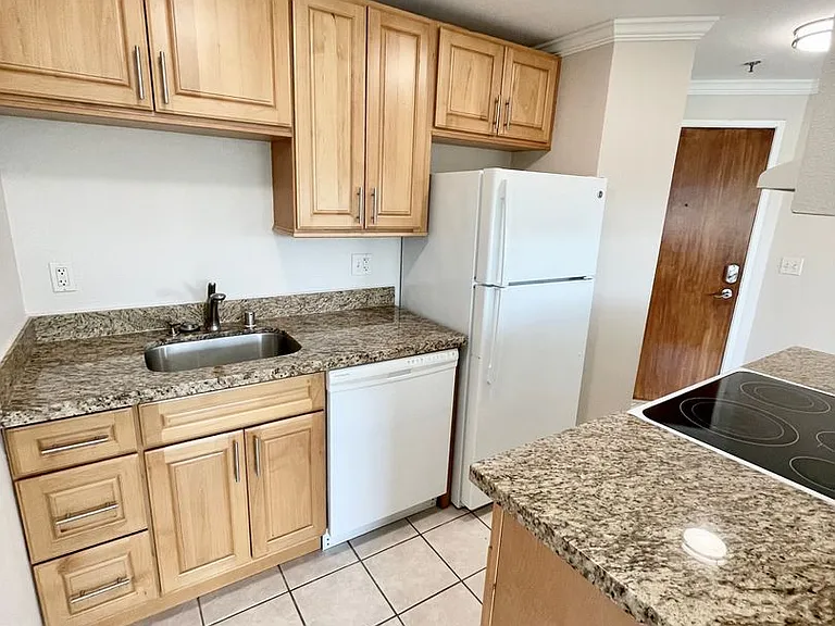 1410 W Raye St — Photo 16