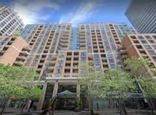 887 Bay St #607-C01, Toronto, ON M5S 3K4