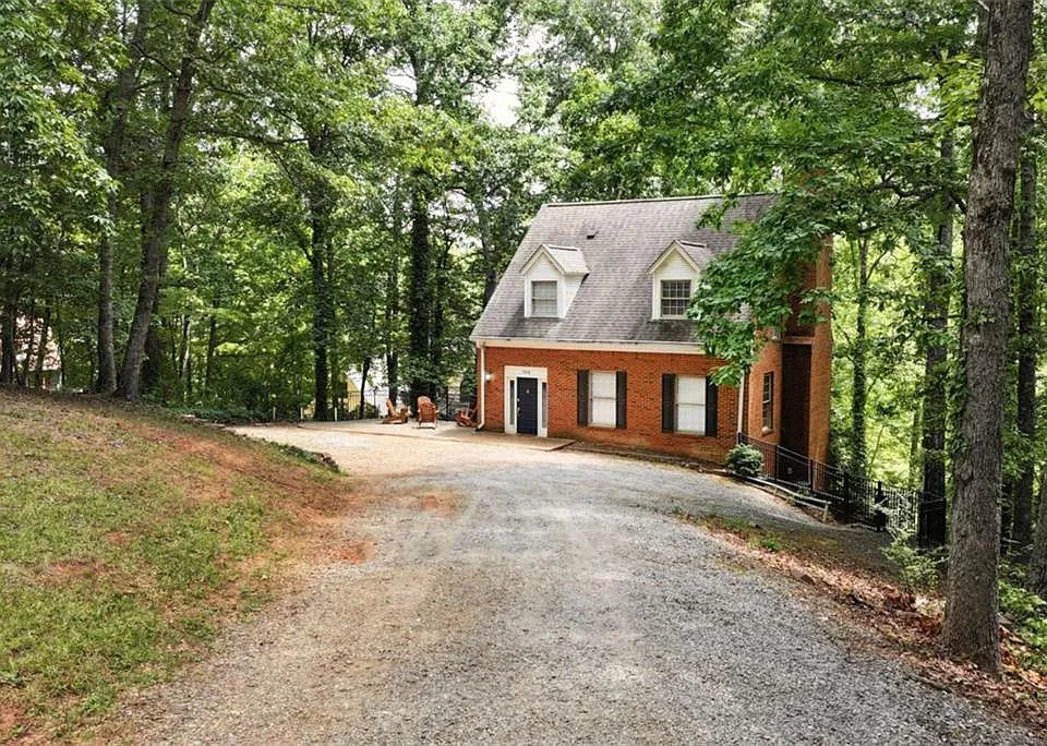 3978 Pine Shore Cir