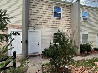 4 Poplar St, Cincinnati, OH 45216