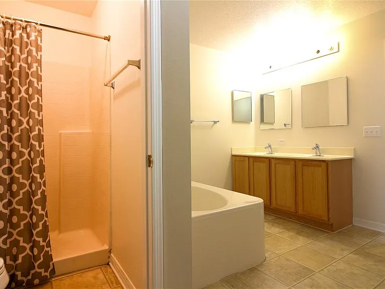 1222 Myopia Hunt Club Dr — Photo 19