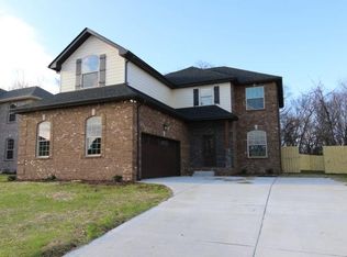 2825 Lightning Bug Dr, Murfreesboro, TN 37129