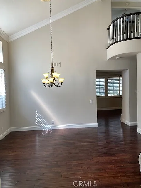 4 bed, 2.5 bath, 2302 sqft, $5,250 — Photo 2