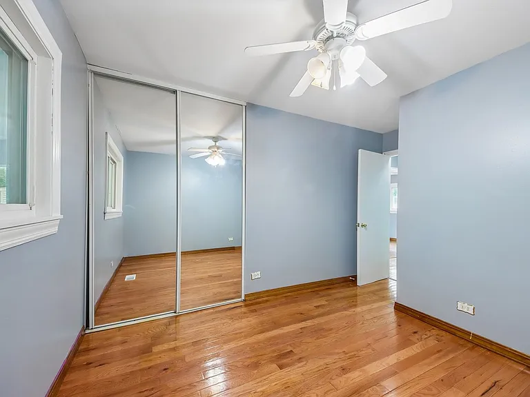 670 Lakeview Ln — Photo 25