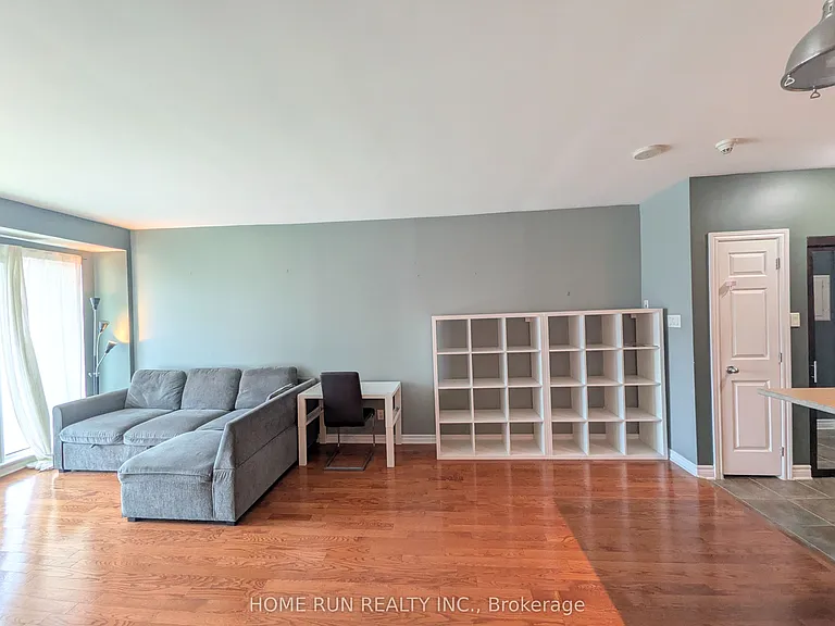 200 Rideau St #1107 — Photo 10