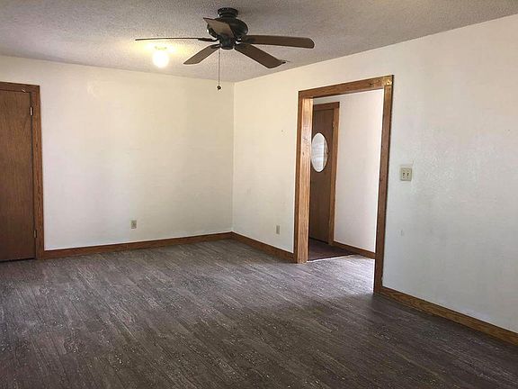 2nd image of 3105 County Road 4104