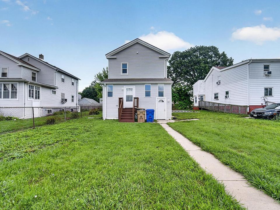 1st image of 4905 26th AVENUE