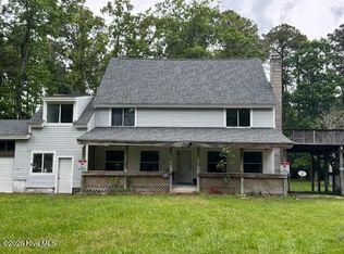 1400 Belangia Rd, Havelock, NC 28532