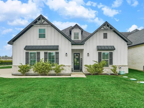 11609 Grandview Dr, Montgomery, TX 77356