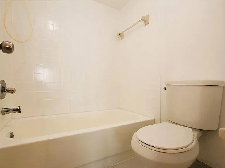 217 Lake Pointe Dr #107 — Photo 22