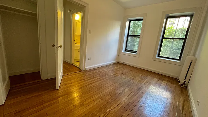 Rented by Oxford Property Group | media 25