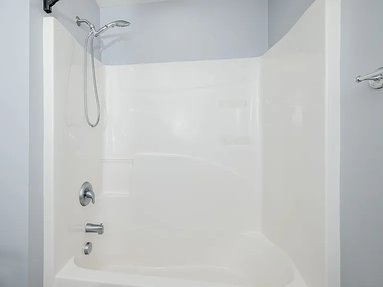 1053 Grove Landing Ln — Photo 30