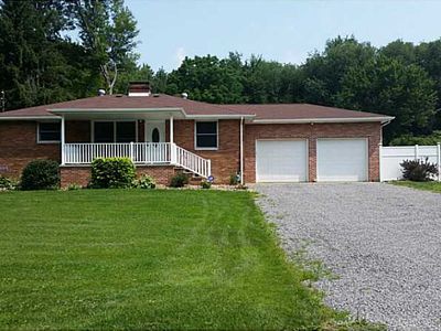 255 Brandt Dr, Beaver Falls, PA, 15010