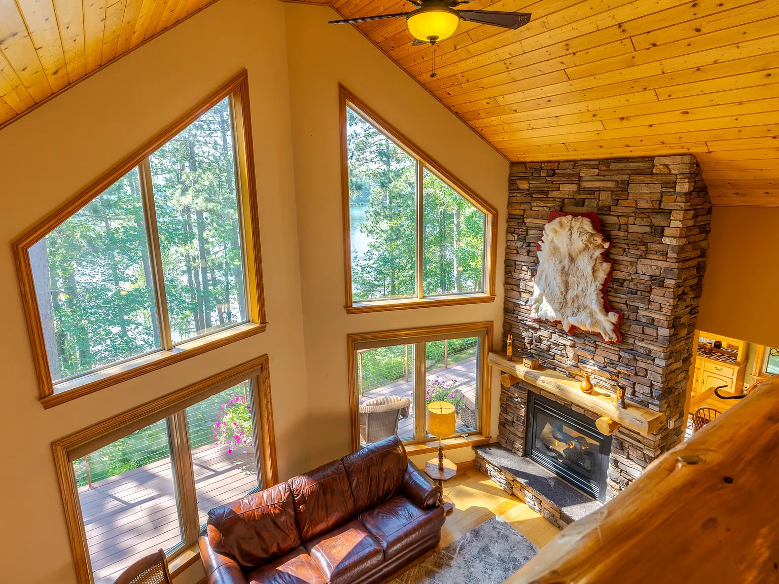 Executive Lakefront Rental | Fully Furnished | Bemidji, MN — Photo 3