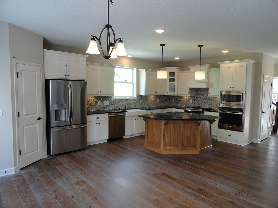 2nd image of 2600 White Pine Way