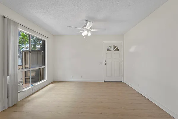 91-1239 Puamaeole St #28D — Photo 4