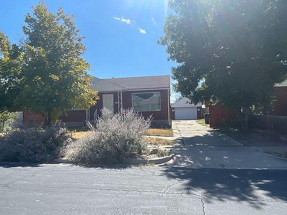 2nd image of 446 E Haven Ave