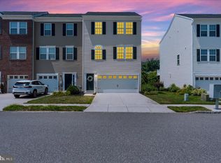 453 Dogwood Dr, Woodbury, NJ 08096