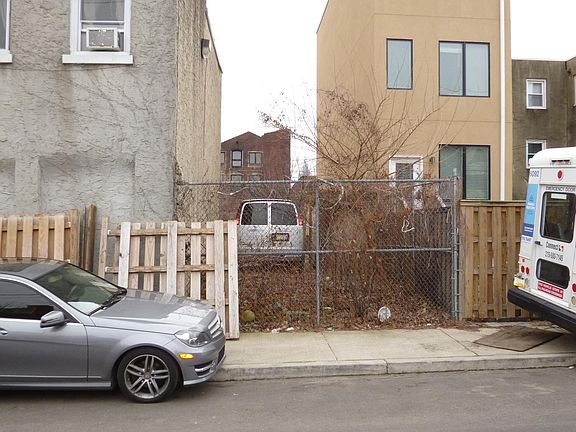 5th image of 1516 Harmer St