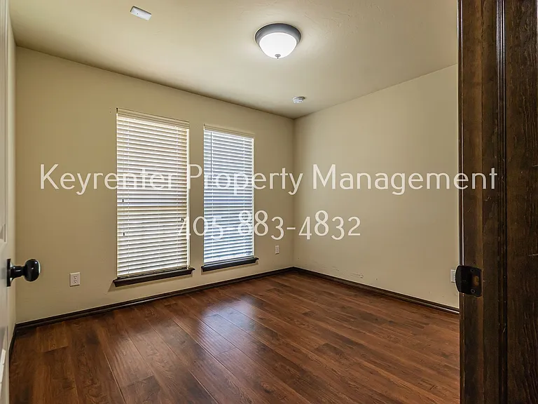 2405 SW 138th St — Photo 22