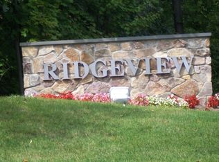 48 Ridgeview Ln, Mount Arlington, NJ 07856