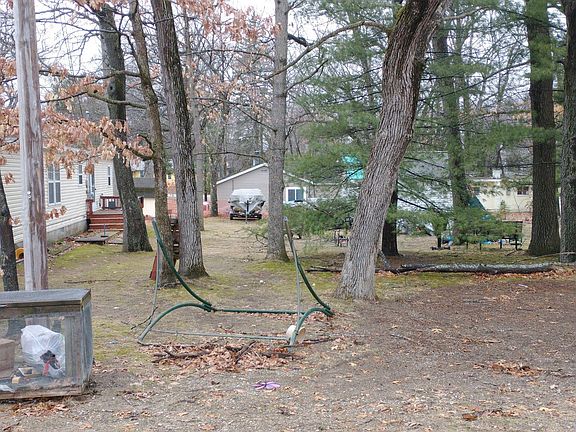 4th image of 109 Maple Bluff Ave