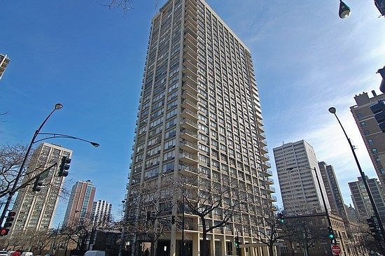 1st image of 88 W Schiller St APT 2203L