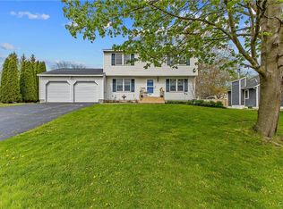 8343 Azimuth Dr, Baldwinsville, NY 13027