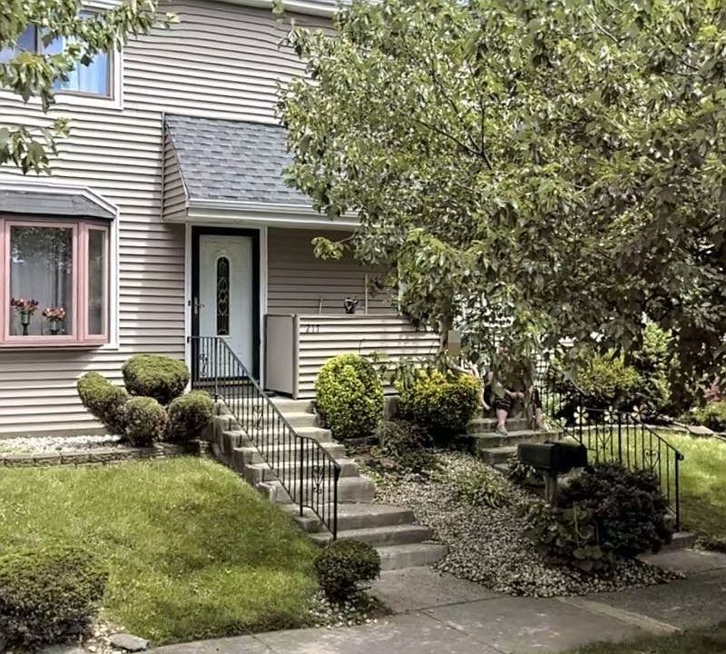 1st image of 217 Balsam Pl #1