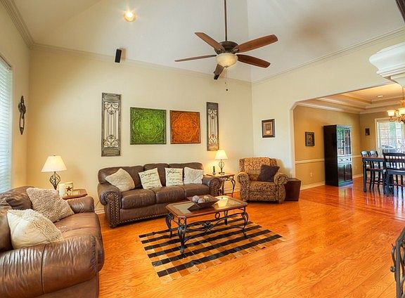 5th image of 2304 Serenity Ln