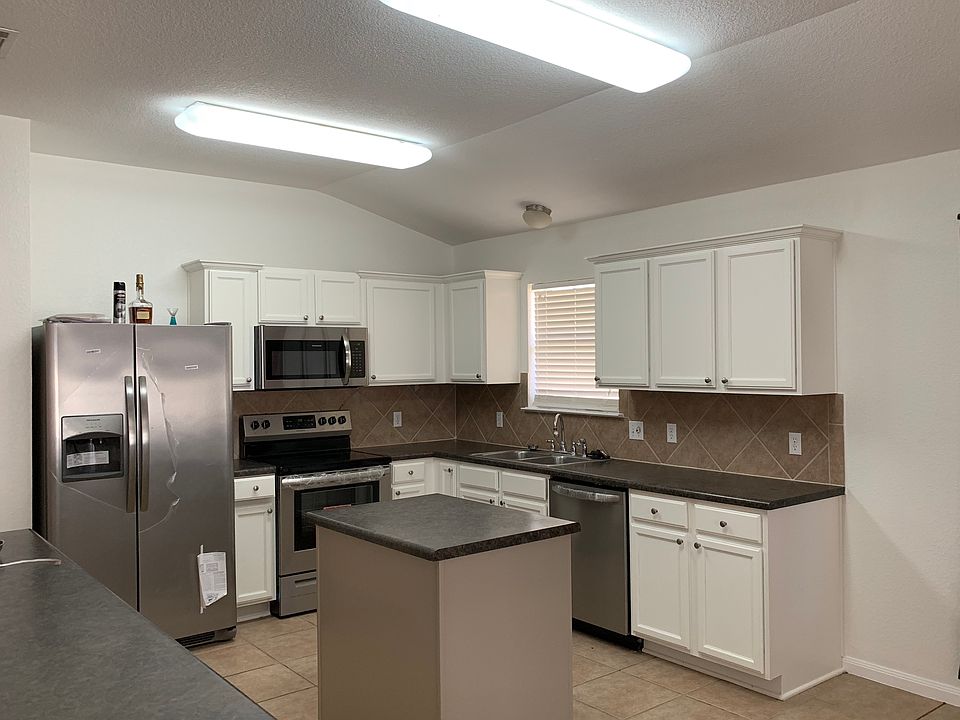1st image of 206 Pomo Trl