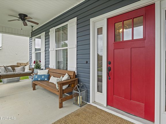 2nd image of 7204 Willow Park Ln