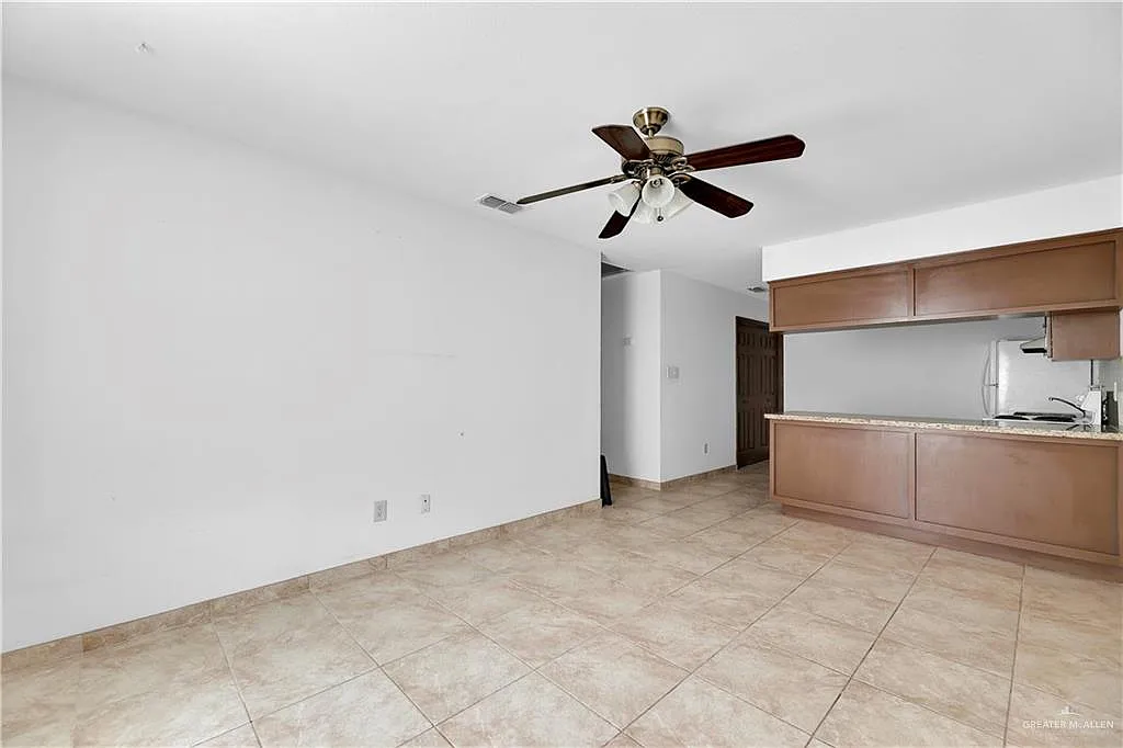 Building Photo - 2716 N 31st St #3