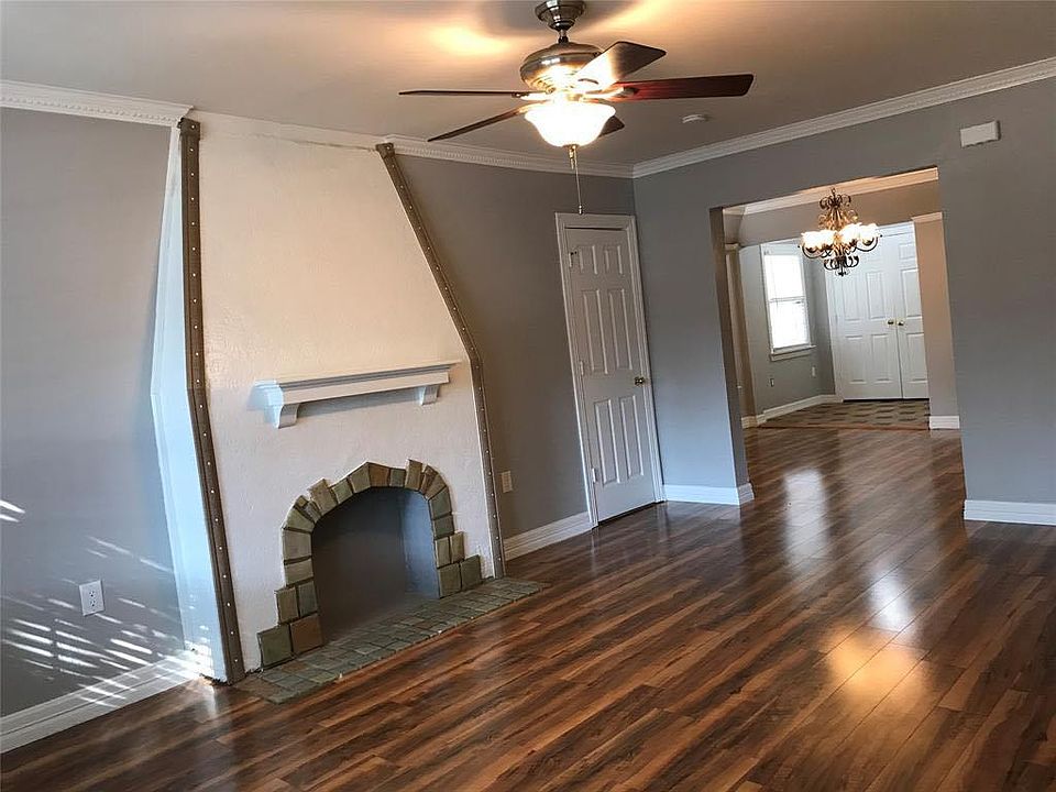 1st image of 20172 Oak Ln #2