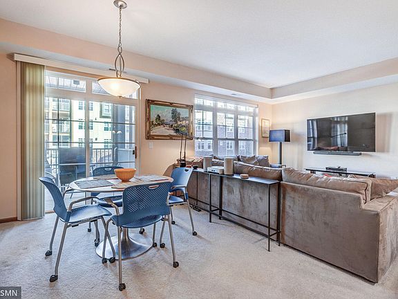 5th image of 2550 38th Ave NE Unit 208