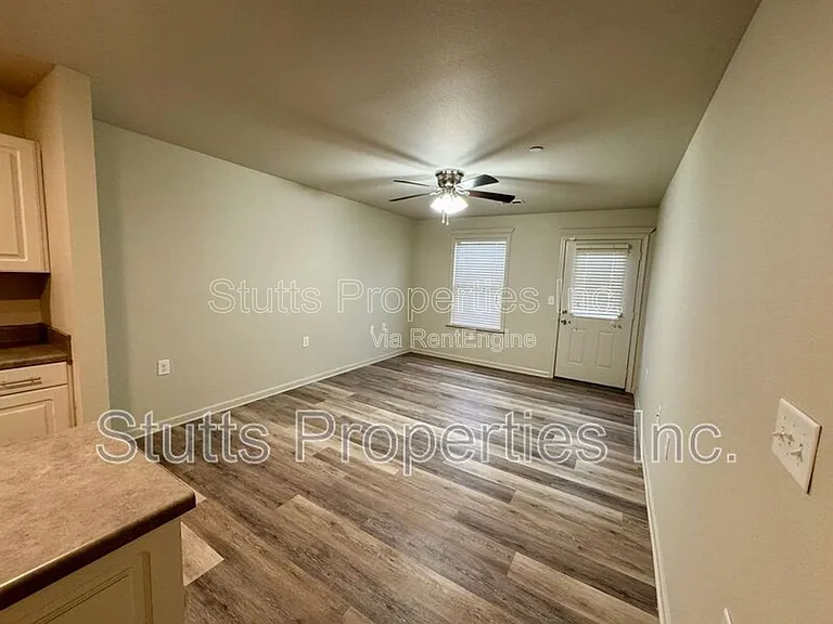 201 Gin Ct #603 — Photo 4