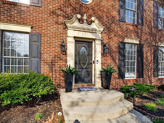 4th image of 901 Highridge Ct