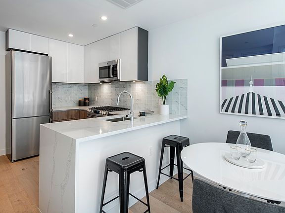 5th image of 148-33 90th Ave #807