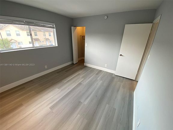 4th image of 6625 Winfield Blvd #5-D