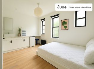 1716 Linden St #3R-B, Ridgewood, NY 11385