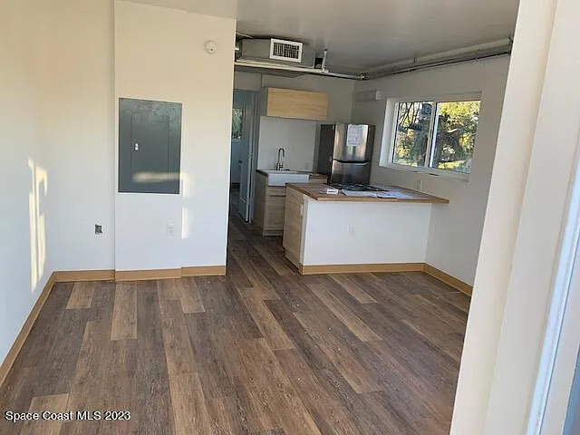 2421 Stone St #206 — Photo 3
