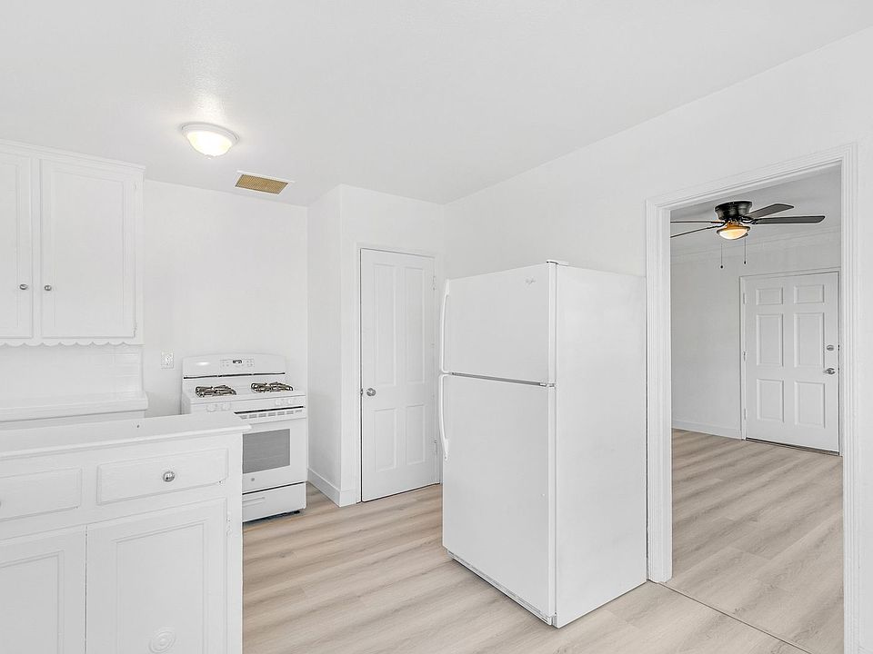 1st image of 2562 W 11th St #2564