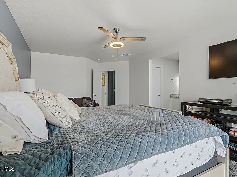 12044 Hidden Garden Pl — Photo 32