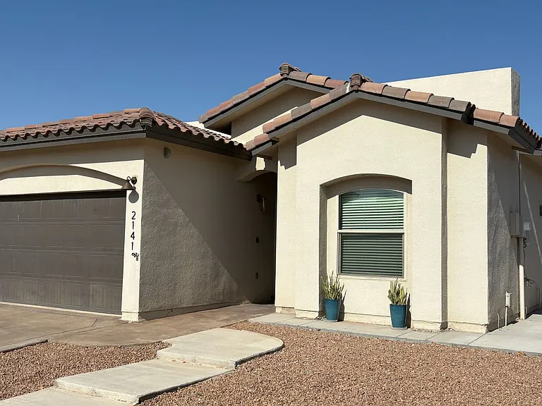 2141 Carlos Leon Pl — Photo 3