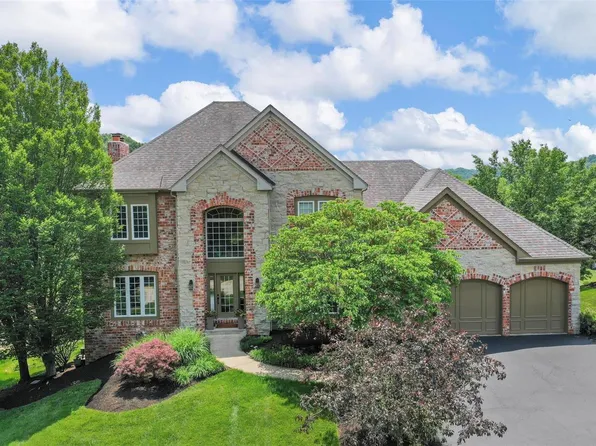 254 Merlot Lane St, Albans, MO 63073