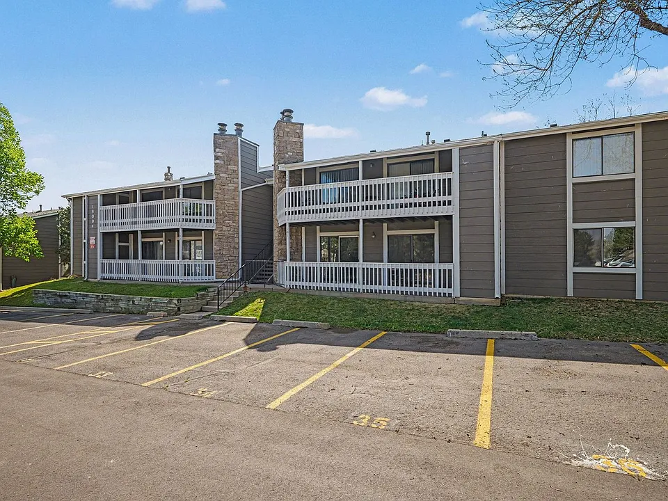 18004 E Ohio Ave #202