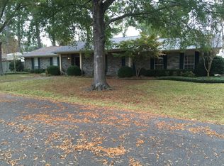 1200 Jeb Stuart St, Tupelo, MS 38801
