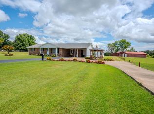 918 N Military St, Loretto, TN 38469
